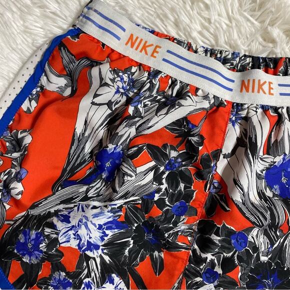 NIKE • Blue + Red/Orange Tempo Hyper Femme Floral Shorts - Picture 2 of 5